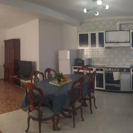 A Beautiful Spacious Two Bedroom Cb8ev Alicante